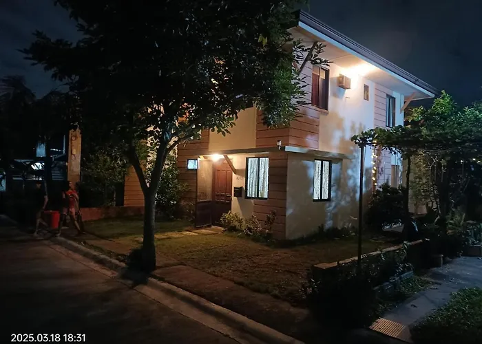Modern 3br Near Cclex & Airport Hébergement de vacances *